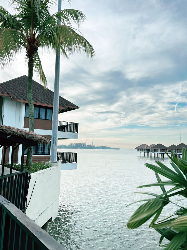 Golden Palm Tree Sepang: A Dreamy Overwater Escape Golden Palm Tree Sepang: A Dreamy Overwater Escape