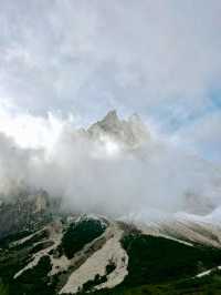 Jade Dragon Snow Mountain