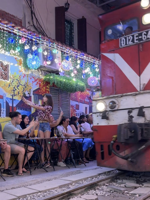 【ハノイ/観光スポット】有名なトレインストリート🛤️