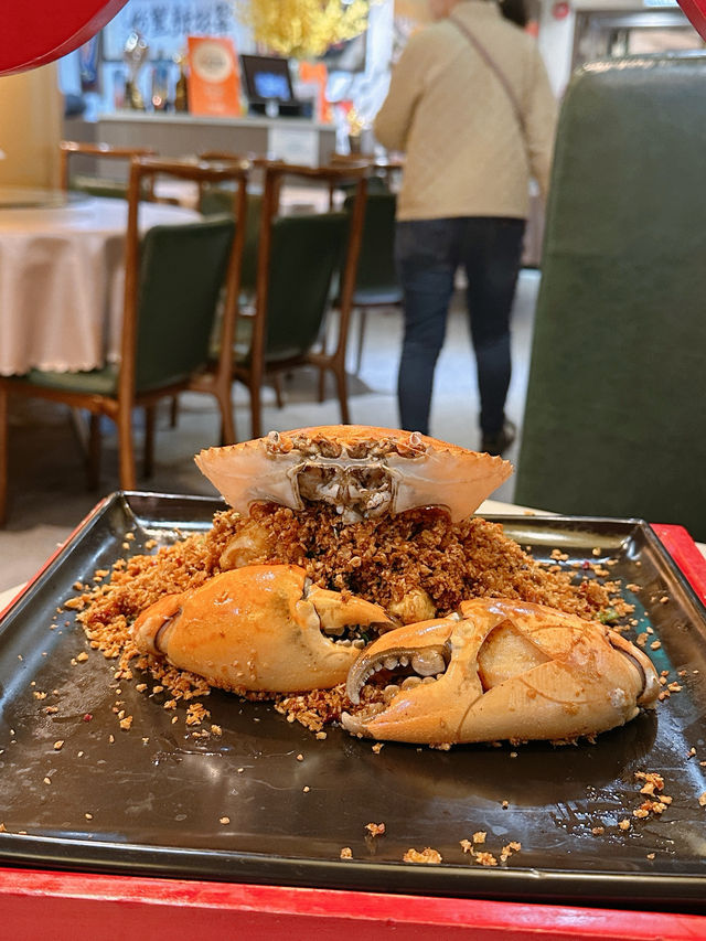 人氣餐廳招牌避風塘辣蟹🦀 人氣餐廳招牌避風塘辣蟹🦀