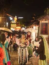 แต่งตัวเป็นพส.จีน ที่ลี่เจียง มณฑลยูนาน