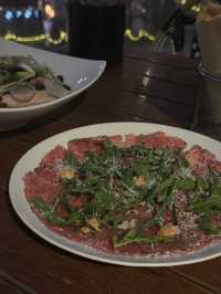  一間可以飽覽上海外灘的西餐廳！