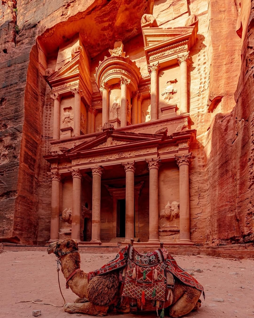 🇯🇴 Petra — A Wonder Carved in Stone 🏜️✨