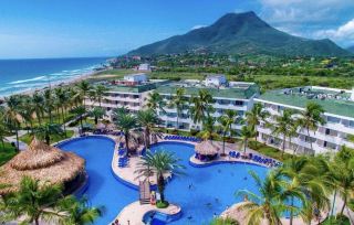 For a trip to Venezuela, I recommend dividing your visit into Caracas → Margarita Island → Maracaibo.