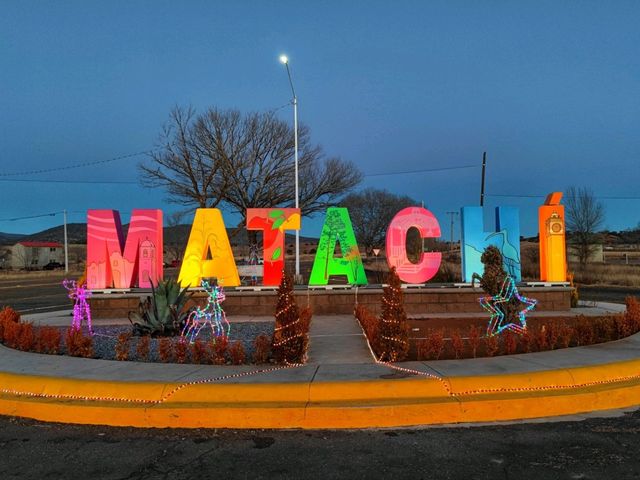 Entrance to La Sierra de Chihuahua