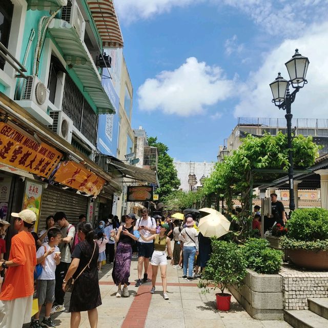 A Day in Old Taipa Town