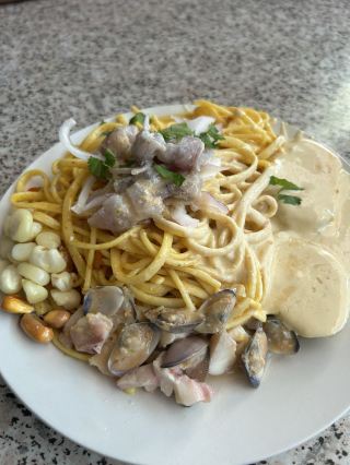 在秘魯【欽博特】大啖海鮮