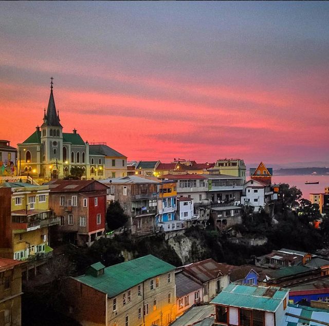 Vibrant Valparaíso