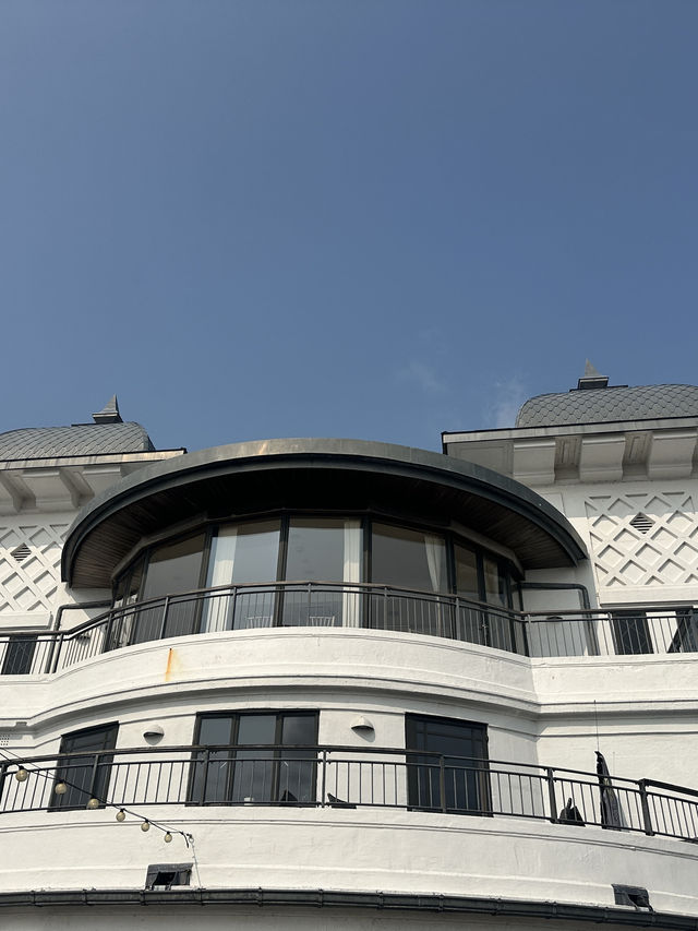 Penarth Pier, A Beautiful historical Seaside gem