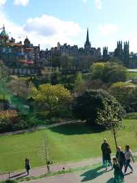 🏰✨ Edinburgh Highlights: National Museum, St. Giles’ Cathedral & Victoria Street