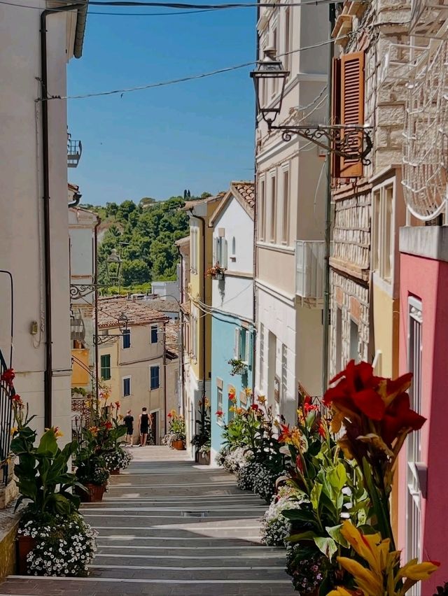 Numana – The Conero Riviera’s Charming Seaside Gem