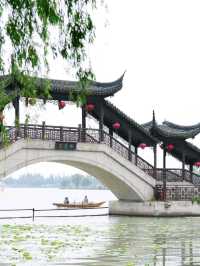 🌸 Yangzhou – A Classical Chinese City of Gardens, Canals, and Poetry
