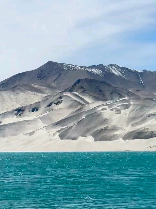 🏔️ Baisha Lake: Xinjiang’s Hidden Mirror of the Kunlun Mountains