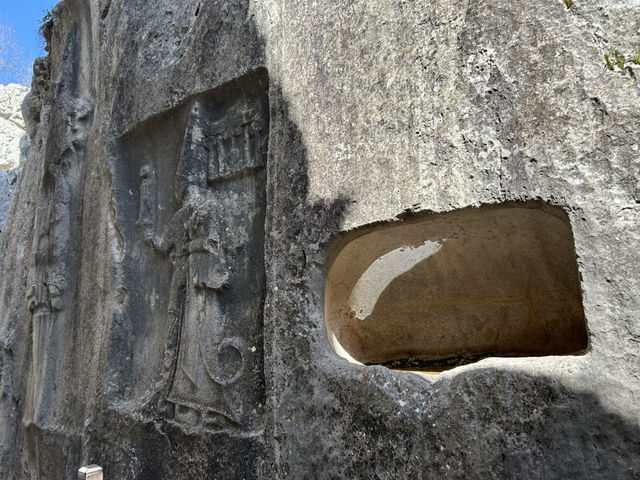 Travel Artists! Visit the Yazilikaya Hittite Temple for an Evocative Historical Experience! 