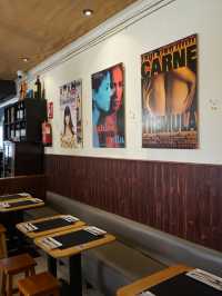 Madrid | Cosy local restaurant with good Spanish food