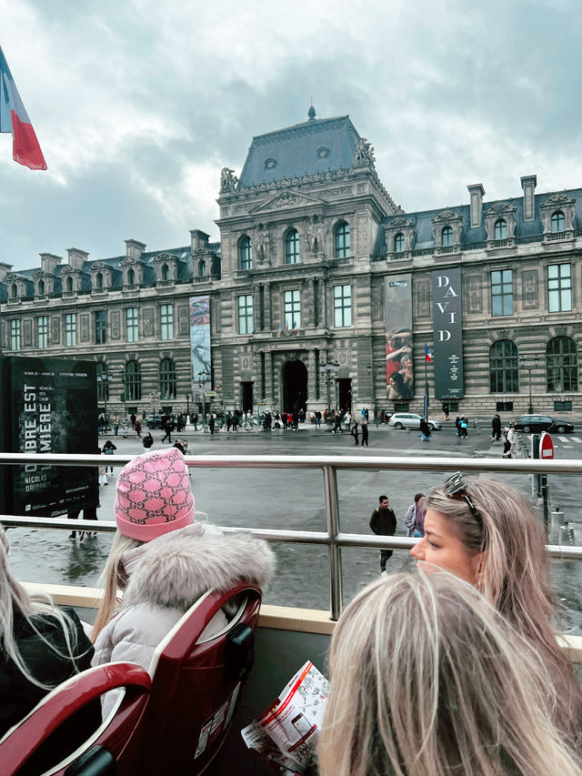 Paris’ Golden Triangle: Place Vendôme → Palais Royal → Louvre 🇫🇷 Paris’ Golden Triangle: Place Vendôme → Palais Royal → Louvre 🇫🇷