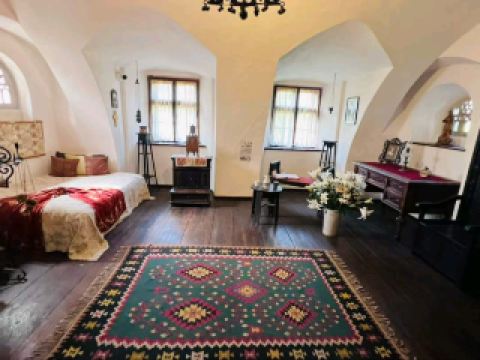 #winterescape Step into vampire legends and fairytale grandeur at Bran Castle 🏰🧛, where Gothic spires and rugged ramparts set the mood for a spectacular Transylvanian day out! Whether you’re a Dracula devotee or just love epic architecture, Bran’s mix of history, myth, and mountain views is a must-see.

Start your adventure early—especially on weekends—to beat the crowds and snap those iconic shots of the castle's towering facade bathed in sunlight. Head inside to explore twisting corridors, grand fireplaces, and the museum’s rooms packed with royal relics. Don’t miss the inner courtyard’s well, said to hide secret tunnels! My tip: linger indoors and find the statue nestled in an arched niche against a stark white wall—an often-missed photo gem that highlights the castle’s moody Western-style architecture.

Descend to the courtyard gardens for dreamy panoramas of the Carpathians and up-close castle walls; these are your outdoor “insta-worthy” angles. Venture outside for fresh air and close-up textures of stone and ironwork. Sunny days create sharp contrasts that make both indoor and outdoor shots pop!

Practical visiting tips: 
- Bran Castle gets busiest from late morning onwards, so aim for a pre-10 AM or late afternoon visit.
- Check the season—you’ll find varying opening hours (usually 9:00 AM–6:00 PM, but later in peak summer).
- The EUR 198 admission includes access to the whole site.
- Some indoor stairs are tight and uneven—wear comfy shoes!
- Take care of valuables in busy areas and be aware of occasional chilly winds outside.

#BranCastle #Romania #GothicArchitecture #Dracula #TravelTips