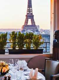 Luxury hotel in Paris where you can lie down and see the Eiffel Tower.