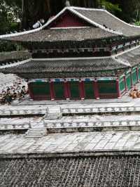 130 Replicas of World Wonders squeezed