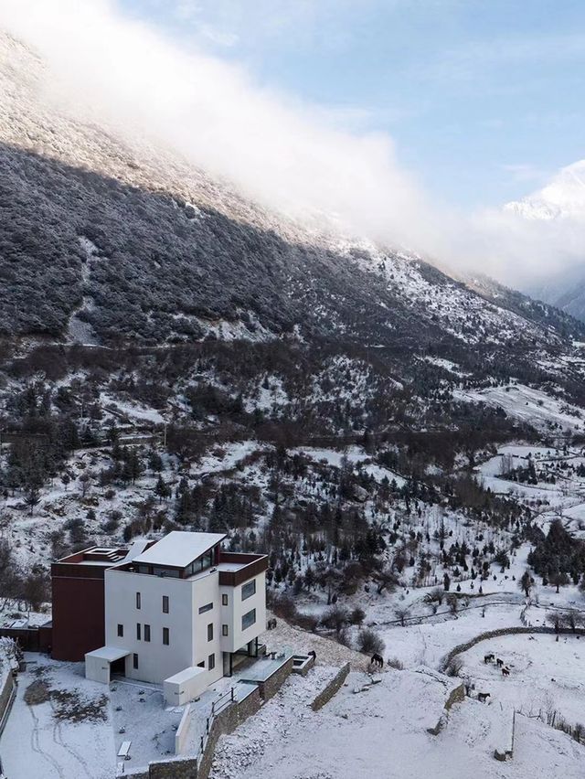 川西冬日秘境氛圍感拉滿解鎖雪山觀景酒店