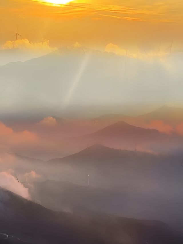 筑峰頂 | 日落時分看山河壯闊
