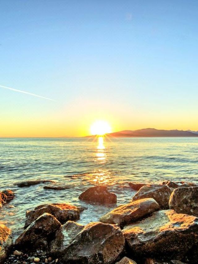 🌅 Vancouver's Coastal Charms: Sunset Spots & Beach Bliss 🏖️