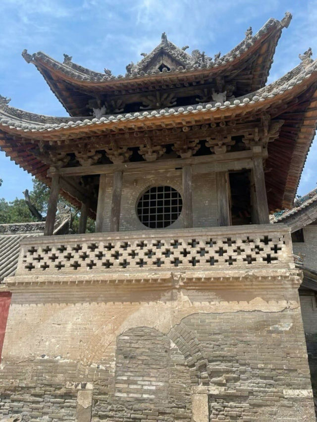 悟空!為師跟隨你的腳步來到了汾城古建築群...。