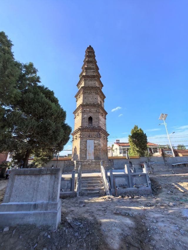 興國寺塔。
