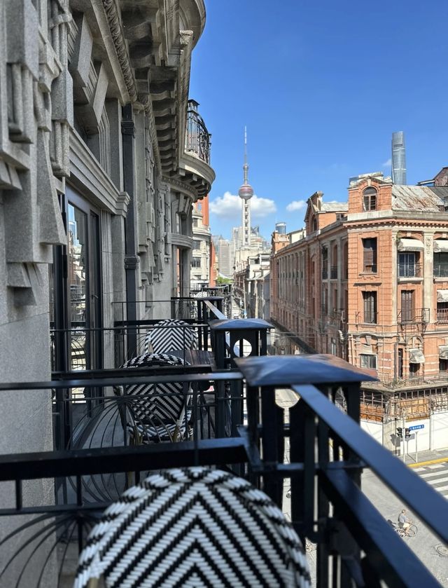 上海！外灘！剛退房平價酒店已經next。