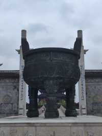 今日，我踏入了重元寺，開啟了一場心靈之旅。