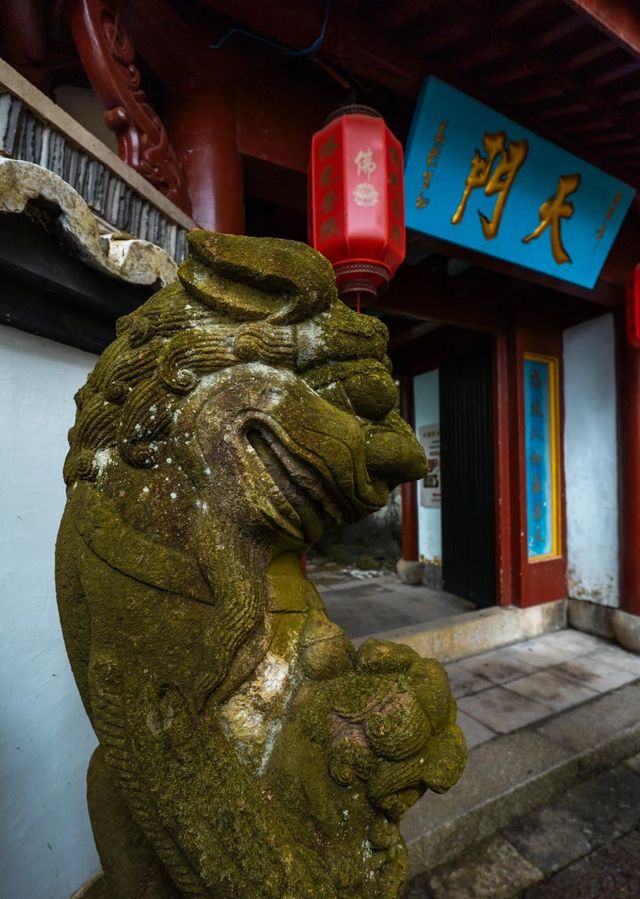 秋季小眾旅行聖地「江南第一懸空寺」。