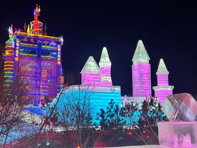 長春冰雪新天地 | 日落時分的絕美盛宴 長春冰雪新天地 | 日落時分的絕美盛宴