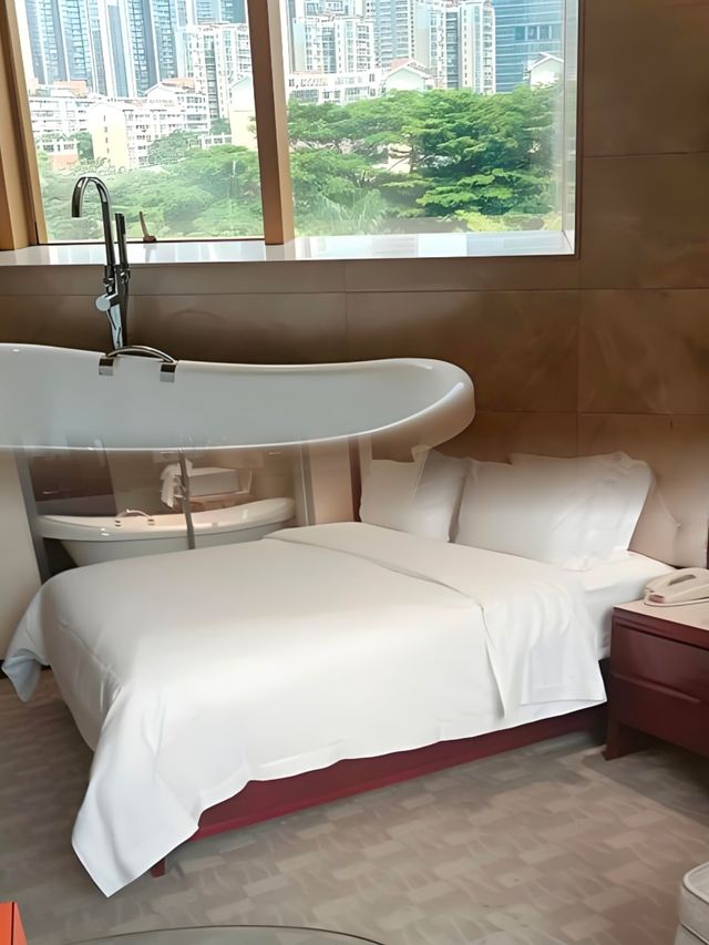 來德比，不可錯過的德比河燈假日酒店，感受超讚風景