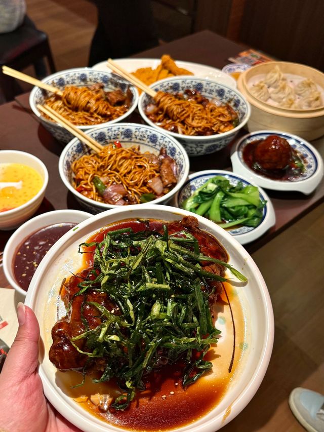 蕪湖八佰伴還是厲害的…皖南首店 ！ ！ ！