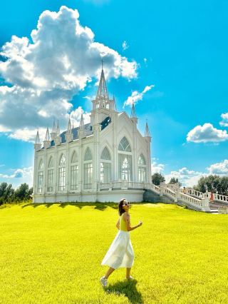 Harbin | Stunningly photogenic, feels like stepping into a European castle.
