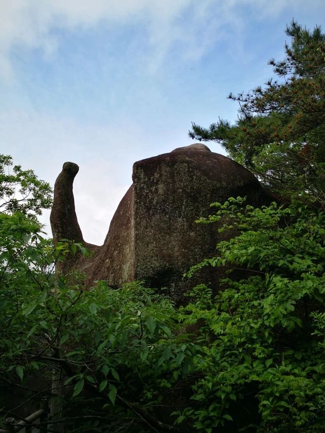 南嶽一柱擎天—國家AAAAA級天柱山