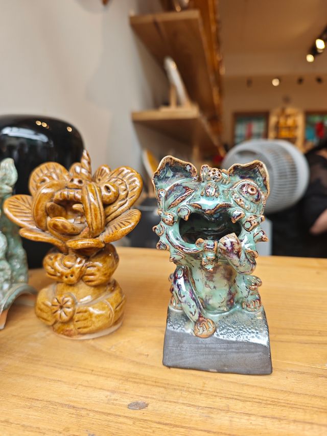 瓦貓蹲簷，大理千年
