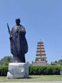 去趟西安啦，感受古城繁華，一睹大唐盛世。