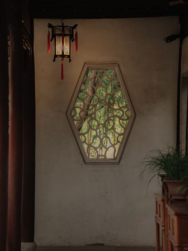 陰天的滄浪亭，才是蘇州園林的詩意天花板