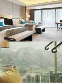 真的有種「在雲端辦公」的魔幻感