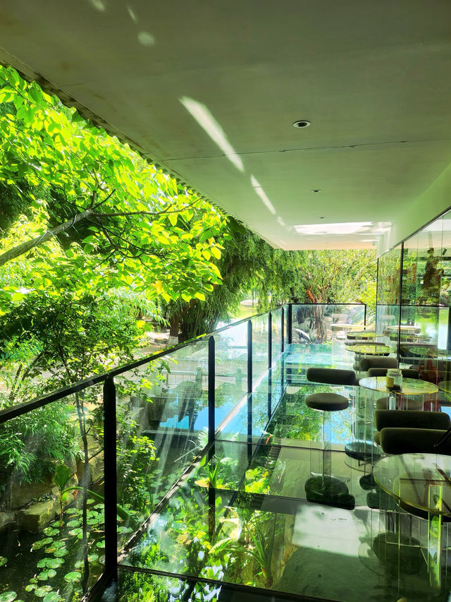 昆明這家法式秘境酒店也太絕了!一秒穿越南法 昆明這家法式秘境酒店也太絕了!一秒穿越南法