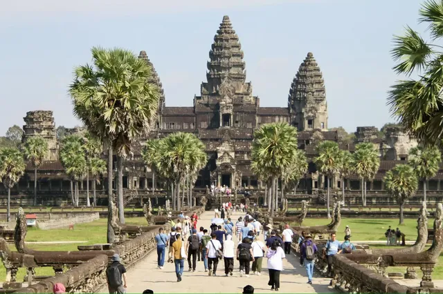 慢行吳哥 深入柬埔寨 慢行吳哥 深入柬埔寨