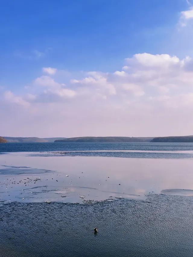 淨月潭也太美了吧！！