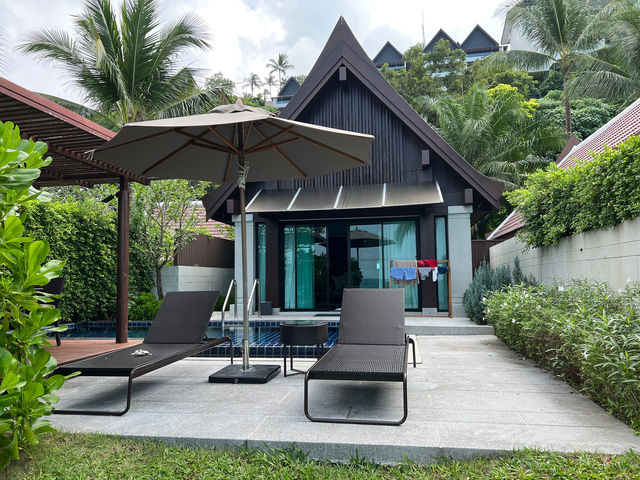 蘇梅島度假村：完美的海濱天堂   最近有幸去了一趟泰國蘇梅島，入住了蘇美島巴安達靈岩洲際度假