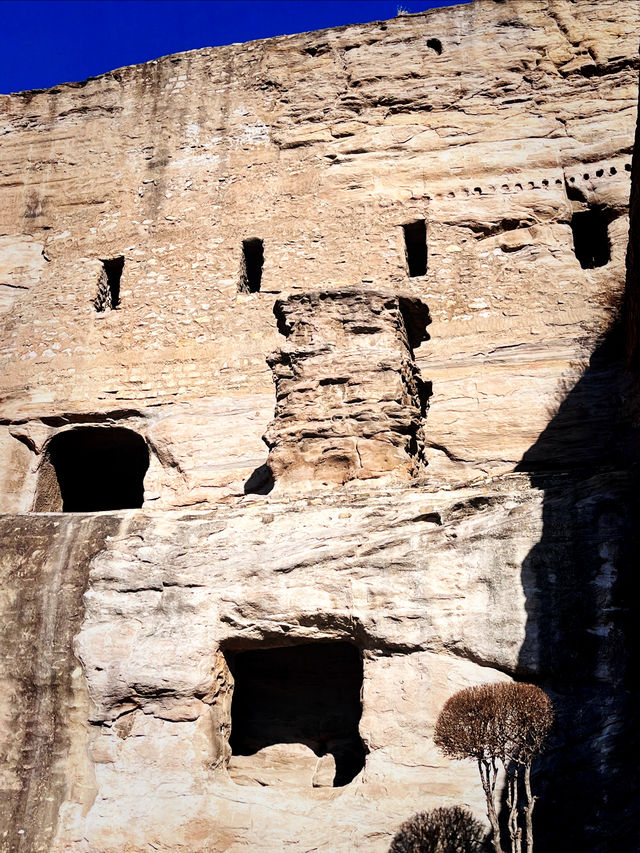 雲岡石窟北魏佛像 被認為是中國雕塑的藝術巔峰之作