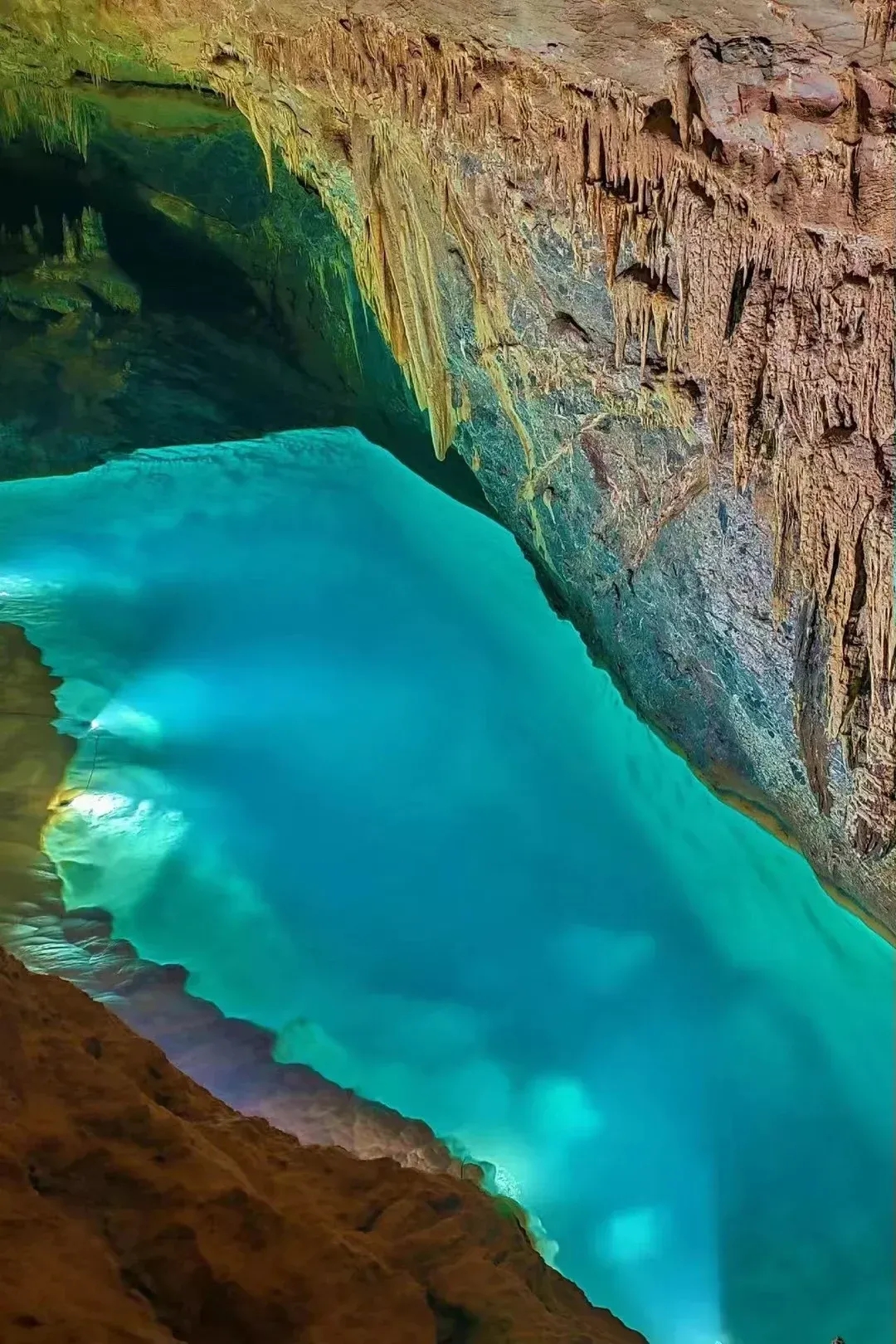 Hidden in Guizhou's Earthly Wonderland | Shilong Cave, a Stunning Check-in Spot