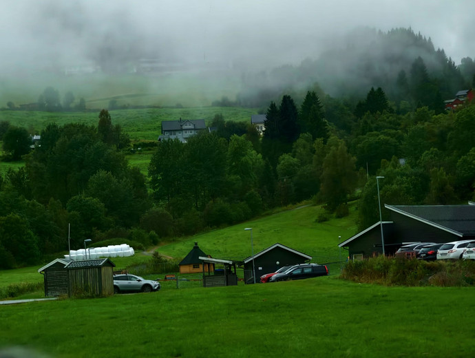 ノルウェーの森、その絶景は嘘偽りなし！ | Trip.com ソンダル
