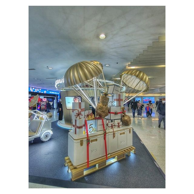 CHANEL太空飛船。海港城
