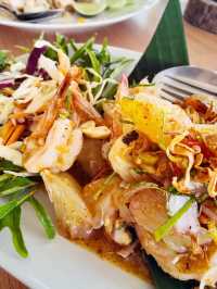 ร้านอาหารปิ่นโต เกาะลันตา จังหวัดกระบี่