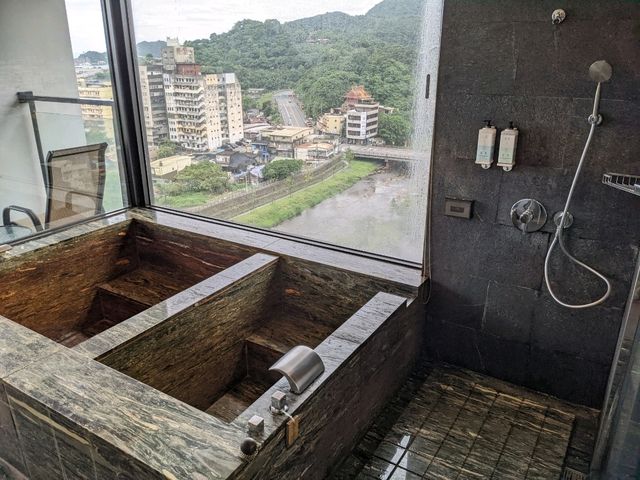去台東一定要去住既溫泉酒店！🤤靚海景，超舒服溫泉，一流配套！
